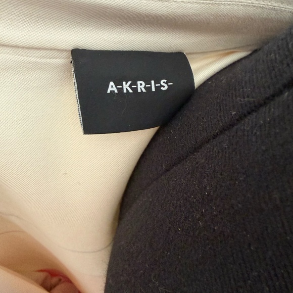 Akris - Picture 4 of 5